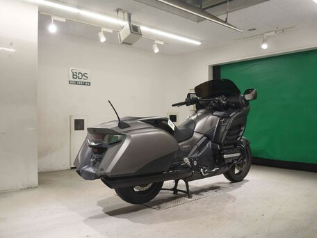 2015 Honda GL 1800 Gold Wing, серый, 1377000 рублей, вид 5