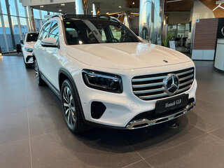 2025 Mercedes-Benz GLB 220 I (X247) Рестайлинг, белый, 5290000 рублей, вид 2