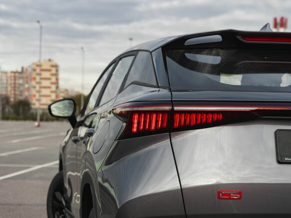 2025 Omoda C5 I Рестайлинг, серый, 2729000 рублей - вид 6