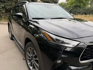 2021 Toyota Highlander IV (XU70), чёрный, 4620000 рублей, вид 2