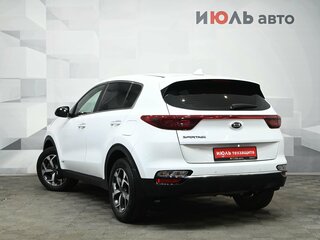 2019 Kia Sportage IV Рестайлинг, белый, 2350000 рублей, вид 4