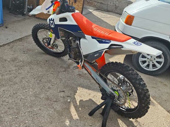 2019 Husqvarna FC 250, белый, 400000 рублей - вид 1