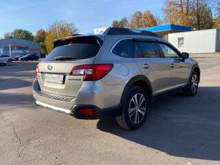 2018 Subaru Outback V Рестайлинг, бежевый, 3100000 рублей, вид 5