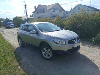 2010 Nissan Qashqai I Рестайлинг, серебристый, 750000 рублей, вид 3