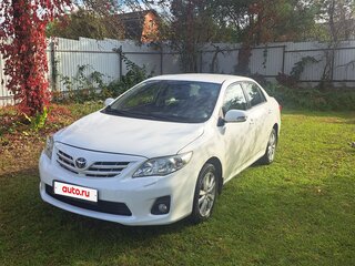 2010 Toyota Corolla X (E140, E150) Рестайлинг, белый, 970000 рублей, вид 2