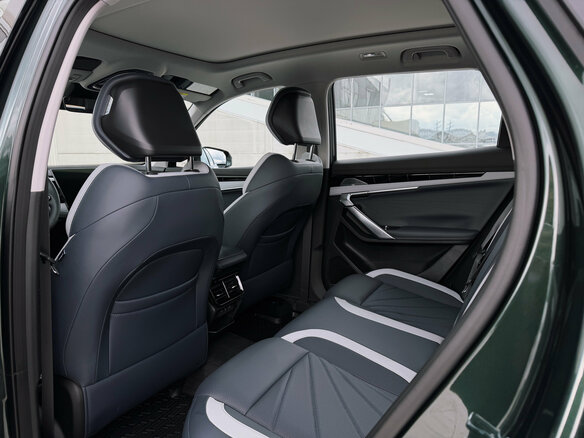 2026 Geely Atlas II, зелёный - вид 6