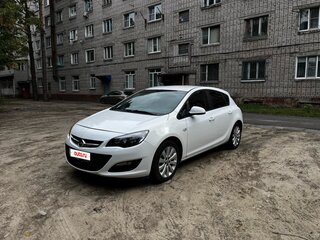 2012 Opel Astra J Рестайлинг, белый, 675945 рублей, вид 1