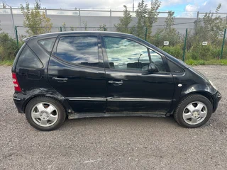 2001 Mercedes-Benz A-Класс 140 I (W168) Рестайлинг, чёрный, 150000 рублей, вид 3