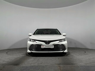 2018 Toyota Camry VIII (XV70), белый, 2247960 рублей, вид 2
