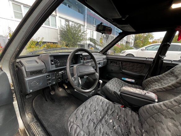2002 Lada (ВАЗ) 21093i, серебристый, 120000 рублей - вид 4