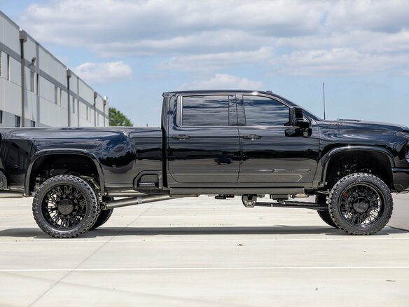 2026 Chevrolet Silverado, чёрный, 17460000 рублей - вид 9