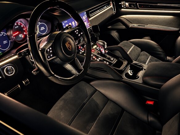 2023 Porsche Cayenne GTS III, чёрный, 15300000 рублей - вид 12