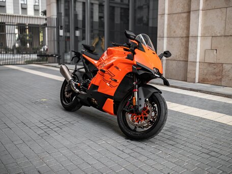 2026 KTM 990 RC R, оранжевый, 2400000 рублей, вид 2