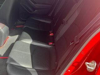 2017 Mazda Axela III Рестайлинг, красный, 1340000 рублей, вид 5