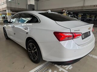 2022 Chevrolet Malibu IX Рестайлинг, белый, 1146911 рублей, вид 4