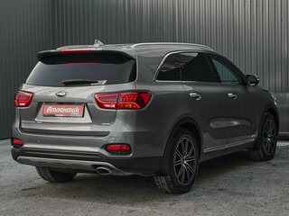 2018 Kia Sorento III Prime Рестайлинг, серый, 2590000 рублей, вид 4