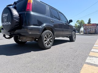 1998 Honda CR-V I, чёрный, 600000 рублей, вид 4