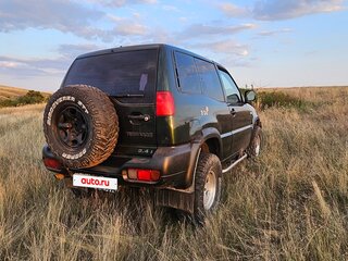 1998 Nissan Terrano II Рестайлинг, зелёный, 500000 рублей, вид 4