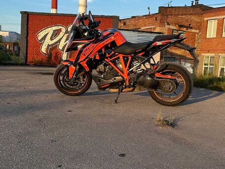 2017 KTM 1290 Super Duke GT, серый, 1075000 рублей, вид 1