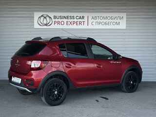 2018 Renault Sandero Stepway II Рестайлинг, красный, 869000 рублей, вид 5
