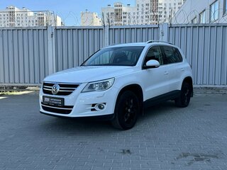 2010 Volkswagen Tiguan I, белый, 1350000 рублей, вид 1