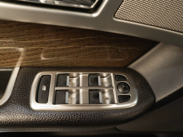2014 Jaguar XF I Рестайлинг, чёрный - вид 6