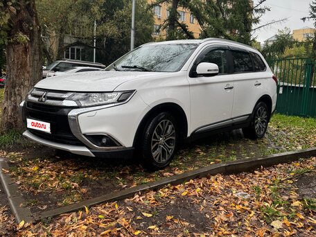 2016 Mitsubishi Outlander III Рестайлинг 2, белый, 2100000 рублей, вид 1