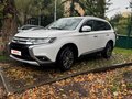 2016 Mitsubishi Outlander III Рестайлинг 2, белый, 2100000 рублей