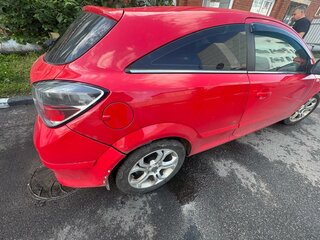 2009 Opel Astra GTC H Рестайлинг, красный, 315000 рублей, вид 3