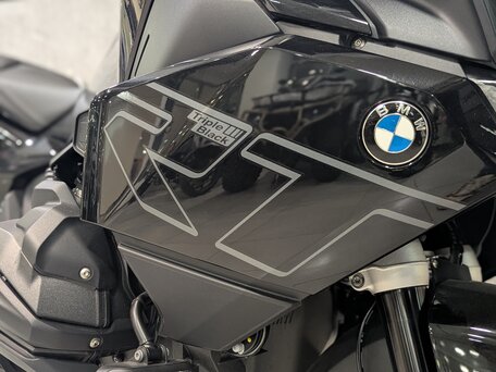2025 BMW R 1300 RT, чёрный, 3780000 рублей, вид 4