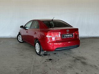 2009 Kia Cerato 4-speed II, красный, 560000 рублей, вид 4