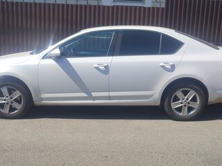 2013 Skoda Octavia III (A7), белый, 1000000 рублей, вид 1