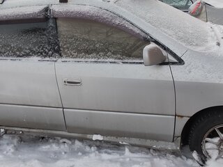1998 Toyota Ipsum I (M10), серебристый, 320000 рублей, вид 5