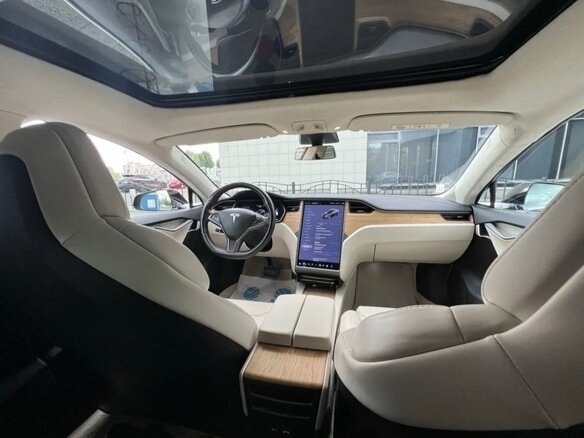 2018 Tesla Model S 75D I Рестайлинг, чёрный, 3490000 рублей - вид 3