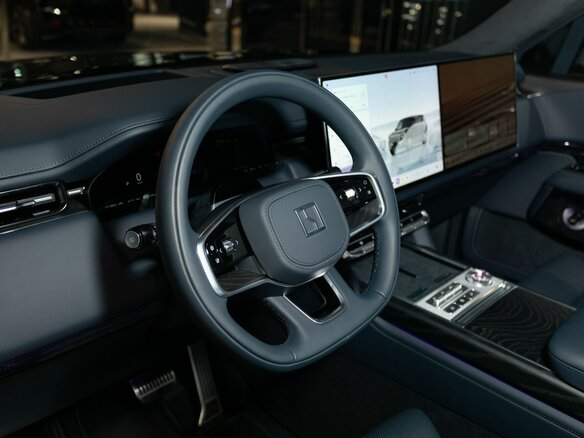 2025 Zeekr 9X 70 kWh, чёрный - вид 8
