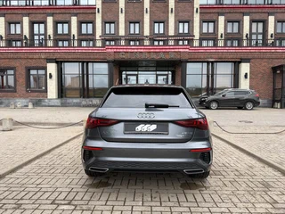 2022 Audi A3 Sportback 35 TFSI IV (8Y), серый, 2450000 рублей, вид 5