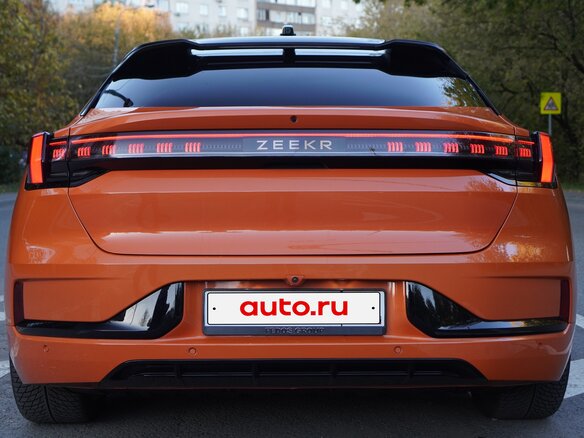 2023 Zeekr 001 100 kWh I, оранжевый - вид 11