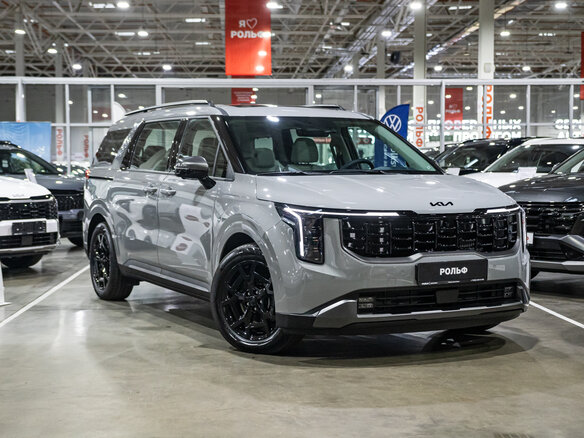 2026 Kia Carnival IV Рестайлинг, серый, 7250000 рублей - вид 2