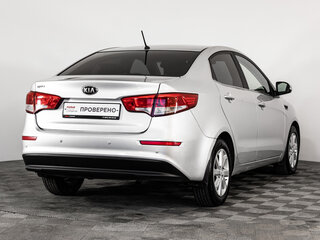 2015 Kia Rio III Рестайлинг, серебристый, 879000 рублей, вид 5