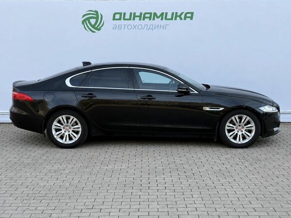 2018 Jaguar XF II, чёрный, 1790000 рублей - вид 3
