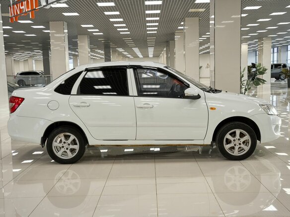 2012 Lada (ВАЗ) Granta I, белый - вид 4