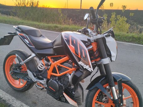 2013 KTM 390 Duke, оранжевый, 310000 рублей, вид 4