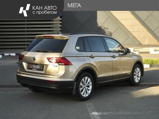 2020 Volkswagen Tiguan II, золотистый, 2650000 рублей, вид 2