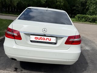 2011 Mercedes-Benz E-Класс 200 7G-Tronic IV (W212, S212, C207), белый, 1500000 рублей, вид 4