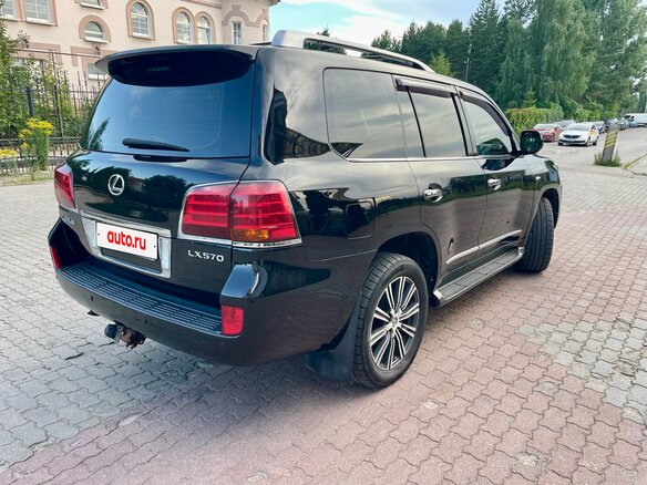 2008 Lexus LX 570 III, чёрный - вид 2