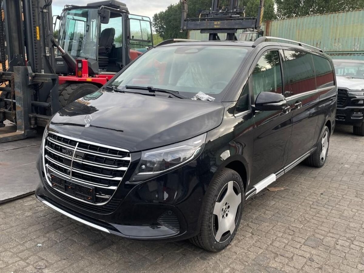 Открыть фотографии: Mercedes-Benz V-Класс III (W447) Рестайлинг 2