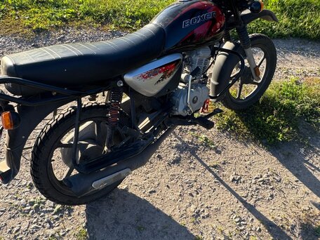 2023 Bajaj Boxer BM 125, красный, 90000 рублей, вид 2