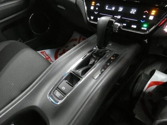 2021 Honda Vezel I Рестайлинг, белый, 1520000 рублей - вид 8