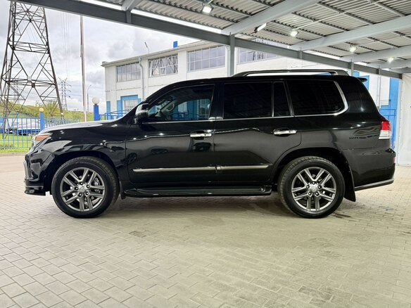 2013 Lexus LX 570 III Рестайлинг, чёрный - вид 1
