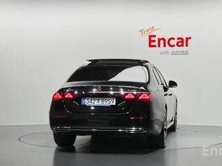 2024 Mercedes-Benz E-Класс 220 d VI (W214, S214), чёрный, 6884960 рублей, вид 3